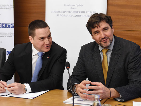BRANKO RUŽIĆ: Izmene zakona za bolji status nacionalnih manjina BRANKO RUŽIĆ: Izmene zakona za bolji status nacionalnih manjina