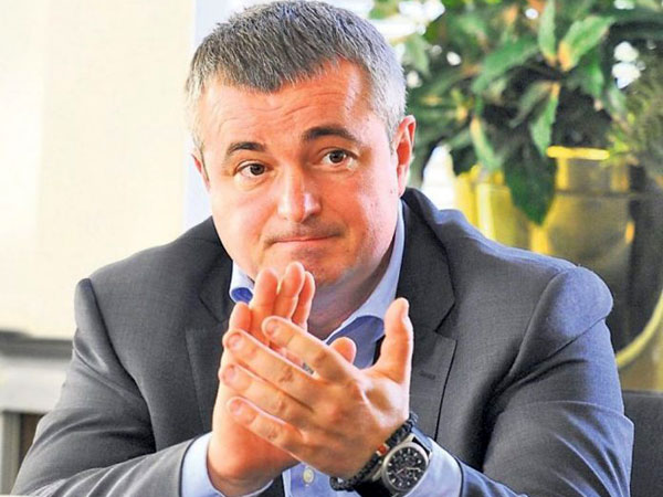 PRIMA 2,5 MILIONA MESEČNO: Namerno je gurnuo Azotaru u stečaj, mogao je da nađe rešenje! PRIMA 2,5 MILIONA MESEČNO: Namerno je gurnuo Azotaru u stečaj, mogao je da nađe rešenje!