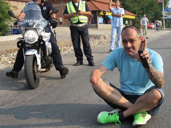 BRUKA I SRAMOTA! EPS u Čačku isključio struju ratnom vojnom invalidu BRUKA I SRAMOTA! EPS u Čačku isključio struju ratnom vojnom invalidu