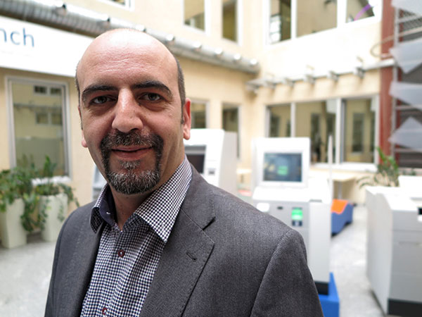 SKANDALČINA! Od obaveznog uvođenja DINA kartice najviše će zaraditi brat Ane Brnabić SKANDALČINA! Od obaveznog uvođenja DINA kartice najviše će zaraditi brat Ane Brnabić