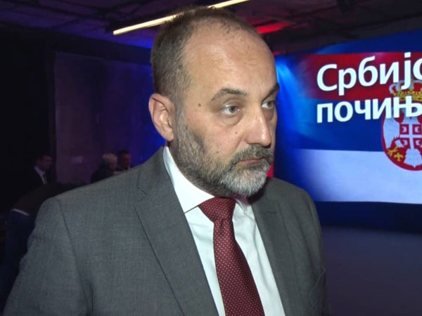 Saša Janković se povlači iz političkog života i s mesta predsednika (PSG) Saša Janković se povlači iz političkog života i s mesta predsednika (PSG)