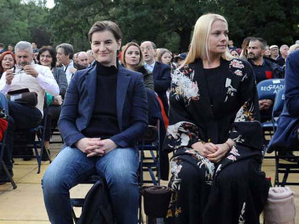 Porodila se partnerka Ane Brnabić Porodila se partnerka Ane Brnabić