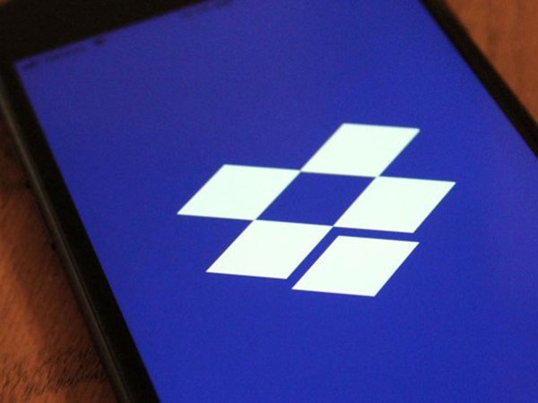 SAZNAJEMO Dropbox ograničava besplatne naloge! SAZNAJEMO Dropbox ograničava besplatne naloge!
